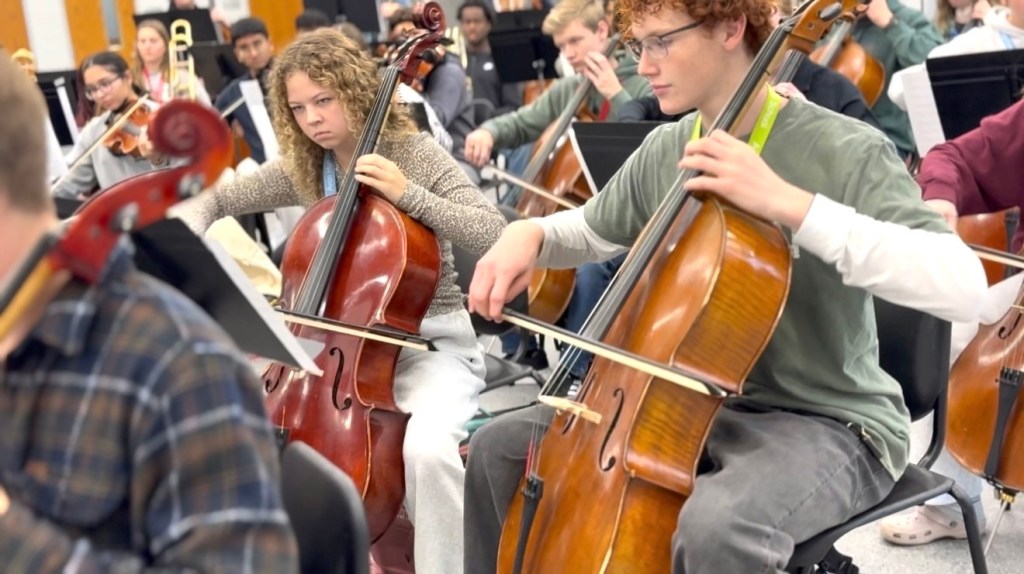 Behind the Scenes: Orchestra Prepares for Holiday&nbsp;Concert